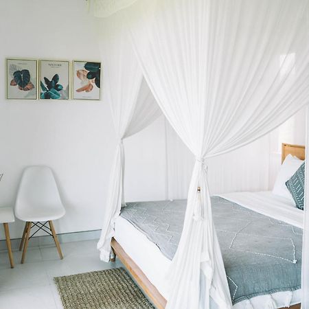 Three Palms Surf & Stay Medewi Airsatang Extérieur photo